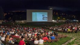 Film Duchoň otvoril letnú premietaciu sezónu na banskobystrickom amfiteátri + program na august