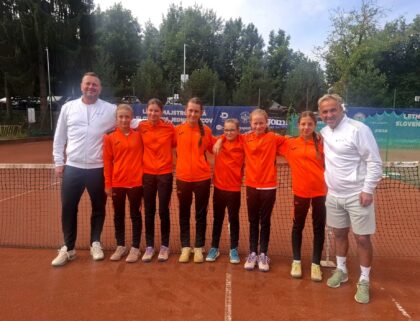 Staršie žiačky TC Baseline Banská Bystrica