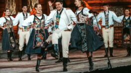 Folklórny súbor Bystrina oslávi svoje 45. narodeniny 24. októbra v Aule SZU slávnostným galaprogramom V srdci zapísané