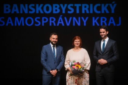 Peter Černek prvý zľava