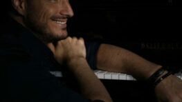 Jozef Holly v Banskej Bystrici: Power Piano Show v Aule SZU 13. novembra 2025