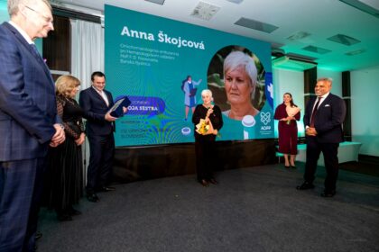 Ocenená Anna Škojcová