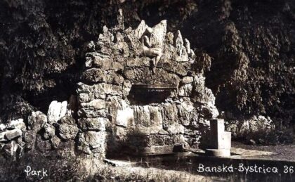 Historické napájadlo