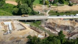 Pri výstavbe trojkilometrového úseku R1 z Banskej Bystrice do Ľupče narazila NDS na enormné množstvo problémov