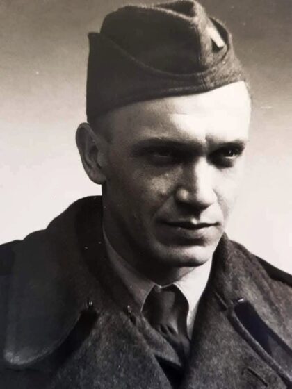 Branislav Tvarožek v uniforme