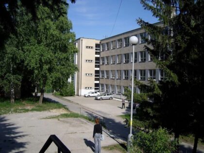 Stredná zdravotnícka škola na Tajovského ulici 