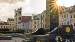 S prezidentom Petrom Pellegrinim sme si pripomenuli 81. výročie oslobodenia Banskej Bystrice od nemeckého nacizmu