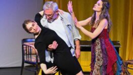 Pridané predstavenie Radošinského naivného divadla V Adamovom rúchu v Kine Palace Kúpeľov Sliač 14. mája 2026