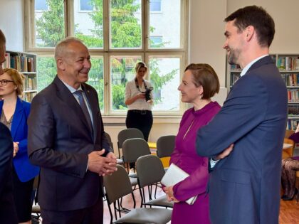 Zľava Ján Nosko, Iveta Babjaková a Ondrej Lunter