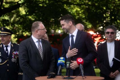 Zľava Nandor Skuczi a Ondrej Lunter
