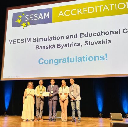Udelenie akreditácie SESAM