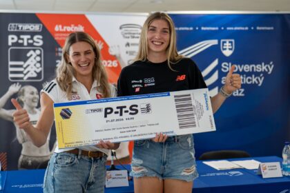 Zľava Daniela Ledecká a Emma Zapletalová