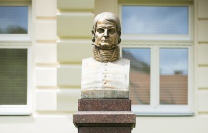 Busta Jozefa Dekreta Matejovie