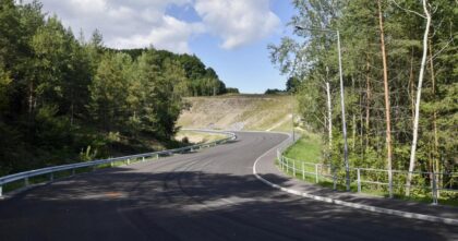 Nová cesta s chodníkom na Pršiansku terasu