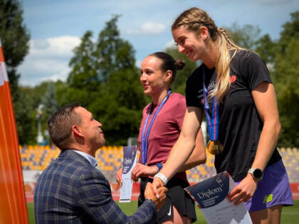 Oceňovanie najlepších atlétov na majstrovstvách Slovenska - víťazka Emma Zapletalová