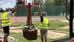 Začala sa rekonštrukcia ďalších areálov základných škôl, popoludní budú slúžiť verejnosti