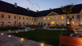 Zamatový hlas a víno s chuťou lesa: Kaštieľ vo Svätom Antone pozýva v sobotu na výnimočný letný večer