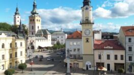 Hodinovú vežu na Námestí SNP čaká obnova