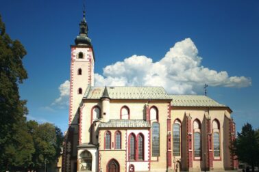 farsky kostol - kostol nanebovzatia panny marie bb