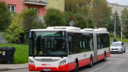 Javorčíková navrhuje zrušiť linku MHD č. 26, Modranský je zásadne proti